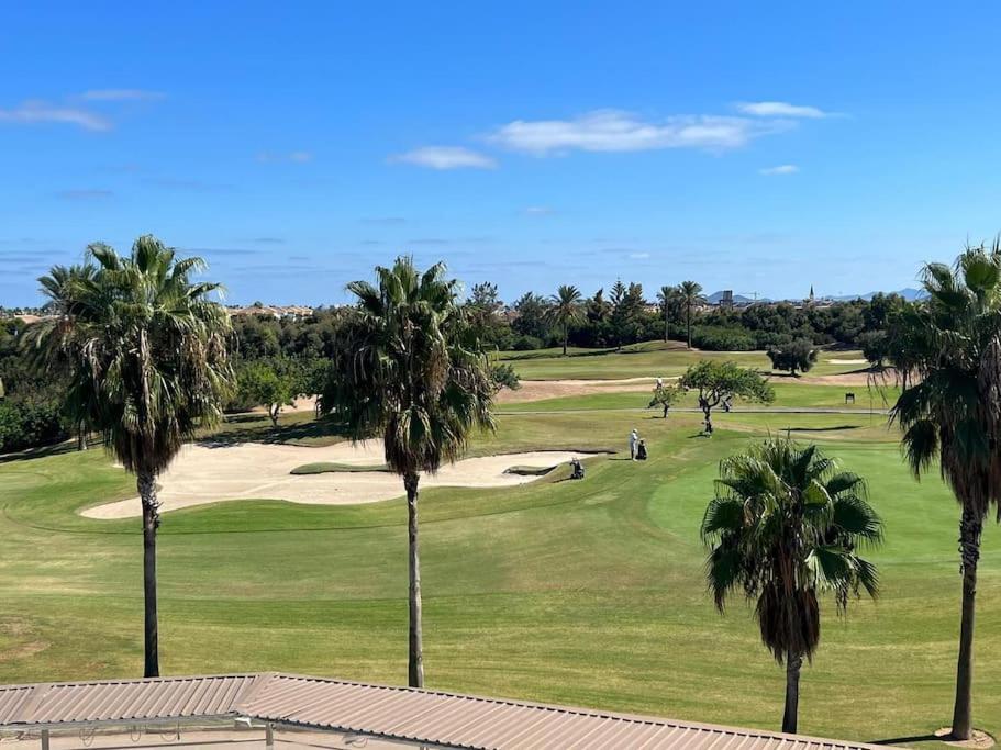 Morderno & Elegante Adosado En Golf & *